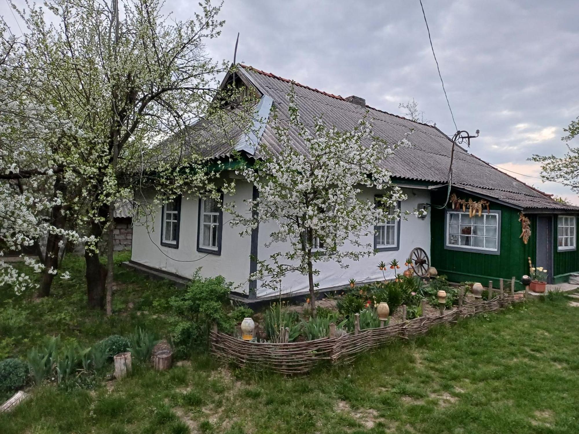 Медова Садиба Subbotiv Zewnętrze zdjęcie